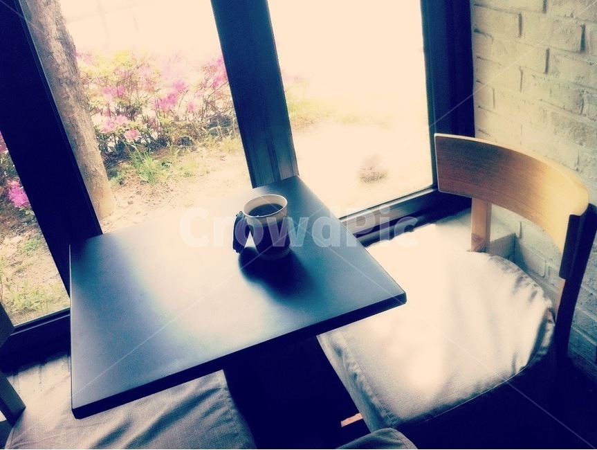 카페,커피,감성,분위기,휴식,차한잔,cafe,아메리카노,의자,소품,인테리어,interior,americano,coffee,창가,인테리어,실내디자인,interior design