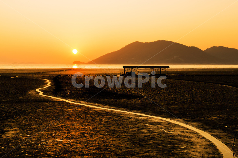 일몰,순천,해변,갯벌,갯벌작업장,솔섬,와온해변,자연,풍경,nature,landscape,한국자연풍경,한국자연경관,korea nature landscape,sunlight,햇빛,flare,플레어,light,빛