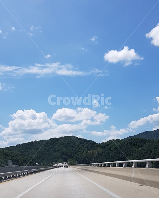 하늘,여행,드라이브,자동차여행,산,구름,푸른하늘,도로,여행가는길,여름하늘,교통,교통수단,traffic,transportation