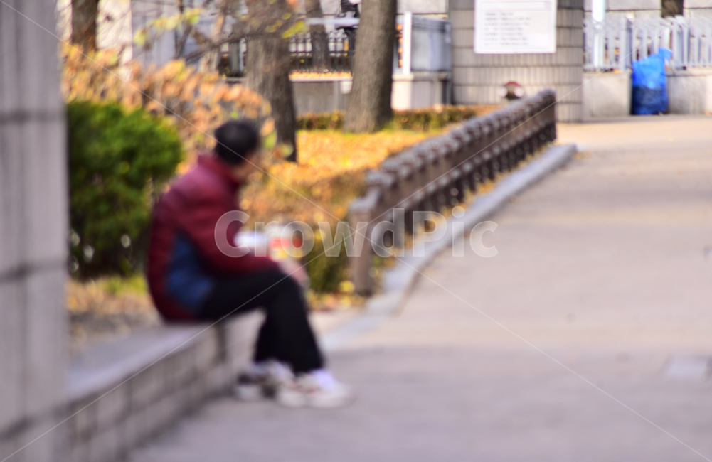 노인,노인네,외로움,고독,쓸쓸함,소외,장년,노년,silver,노인문제,고령화사회,공원,파크,야외,옥외,outdoor,초고령사회,배경,바탕,백그라운드,사회문제,실버세대,무료함,혼자,우두커니,사람,인물,인간,human,person,노인,어르신,old man, senior citizen
