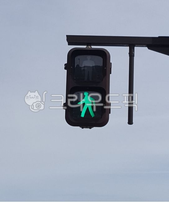 new,신호등,횡단보도,이미징코리아,일상, 데일리, 풍경, 자연, 도시, korea, seoul, snap, daily, instadaily, dailylife, photo, 감성, sensible, feeling, 교통, 교통수단, traffic, transportation, light, 빛,표시,초록불,trafficlights,signallight,지킴이