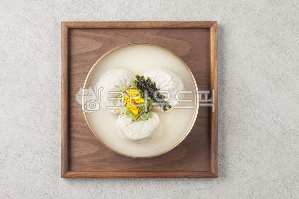 떡국,떡만두국,만두국,만두,가래떡,고명,설음식,명절음식,설날음식,요리