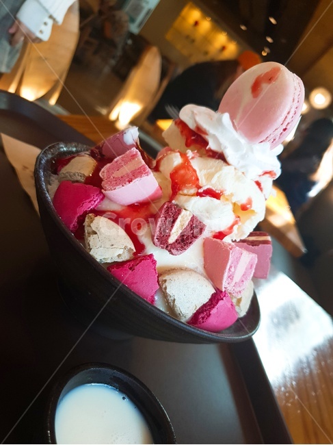 마카롱,빙수,딸기,아이스크림,디저트,마카롱빙수,크림,떨기아이스크림,핑크,분홍