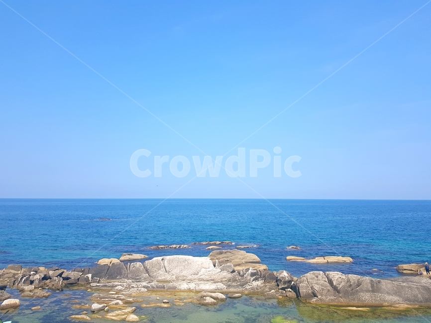 바다,수평선,동해,바위,맑음,자연,풍경,nature,landscape,land,땅,outdoors,옥외,shoreline,해안선,water,물,sea,ocean,대양,promontory,곶,coast,연안