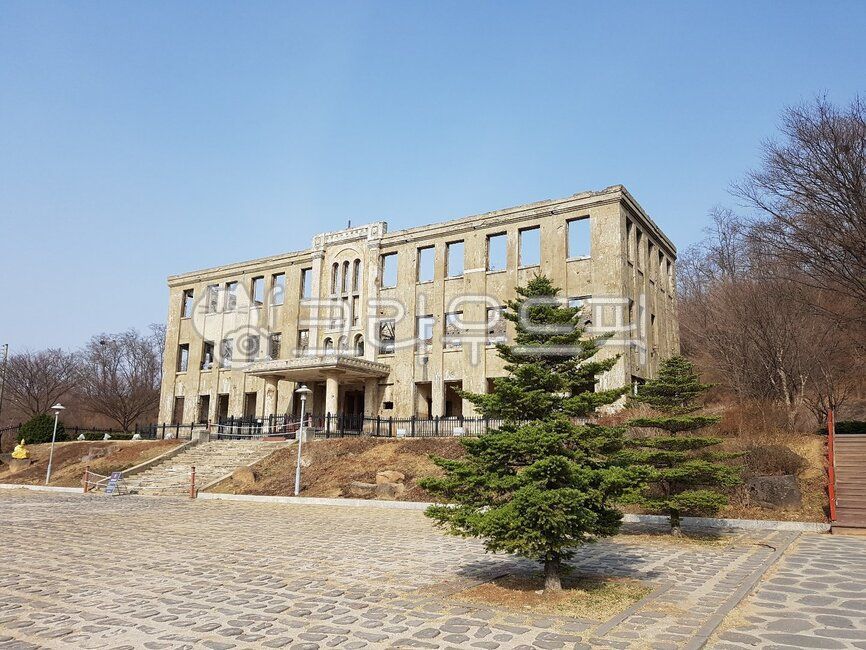 팩마고지,철원,구멍난건물,노동당사,전쟁,분단