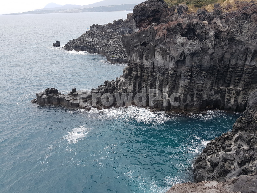 제주,주상절리,제주주상절리,자연,바다,돌,섬,자연,풍경,nature,landscape,한국자연풍경,한국자연경관,korea nature landscape,제주도,jeju,jeju island,promontory,곶,outdoors,옥외,cliff,낭떠러지