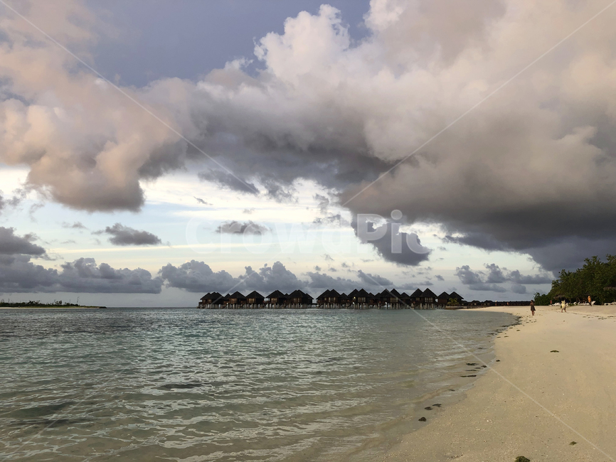 몰디브,maldives,휴양지,섬,island,하늘,일몰,노을,sunset,colorful,sky,구름,cloud,자연,nature,바다,sea,로맨틱,romantic,ocean,대양,water,물,해안선,coast,연안,수평선,outdoors,옥외,물결,waves