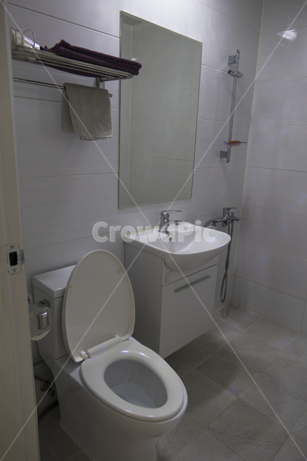 Cleanliness,Mens room,toilet,mirror,washstand,tile,public restroom,restroom,interior