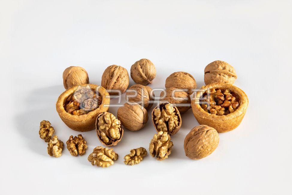 walnutpastry,snack,healthyfood,vegetable,street food,healthy food,Snacks,cooking,National snack,walnutpie,bread,walnutbread,streetfood,delicious,food,health food,walnut,dessert,comfortfood,Walnut Pie,Walnut bread