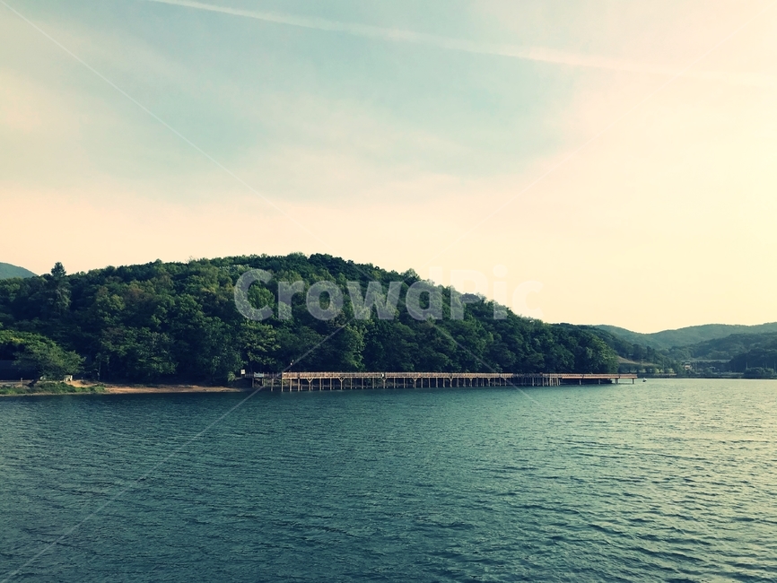 호수,백운호수,산,나무,다리,물,하늘,여름,봄,블루,초록,water,nature,outdoor,landscape,lake,summer,view,forest,sky,green,tree,blue,grass,relax