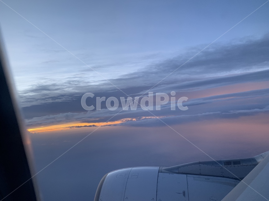 하늘,비행기,날개,구름,노을,저녁,저녁놀,비행,여행,sky,airplane,wings,cloud,sunset,flight,trip,교통,교통수단,traffic,transportation