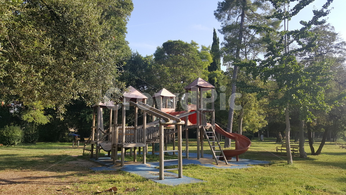 공원,놀이터,미끄럼틀,나무,여름,휴식,아이들,park,playground,slide,trees,summer,relaxation,children