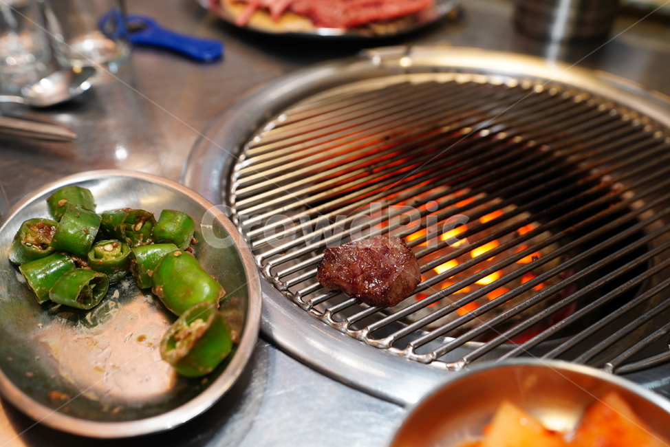 고기,화로,연탄,음식,육류,육식,구이,안주,먹거리,먹방,food,연탄구이,불판,식사,한식,소고기,한우,술자리,술안주,음식,식재료,요리,food,cook,meal,dishes,food reserves,육류,고기,meat