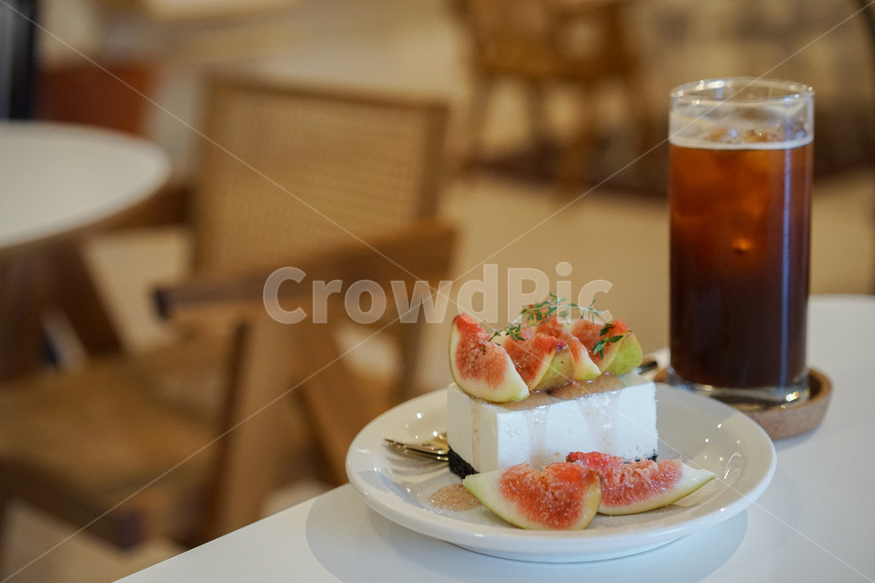 무화과디저트,무화과케익,디저트,음료,카페,간식,cafe,음식,식재료,요리,food,cook,meal,dishes,food reserves,디저트,간식,후식,dessert,snack
