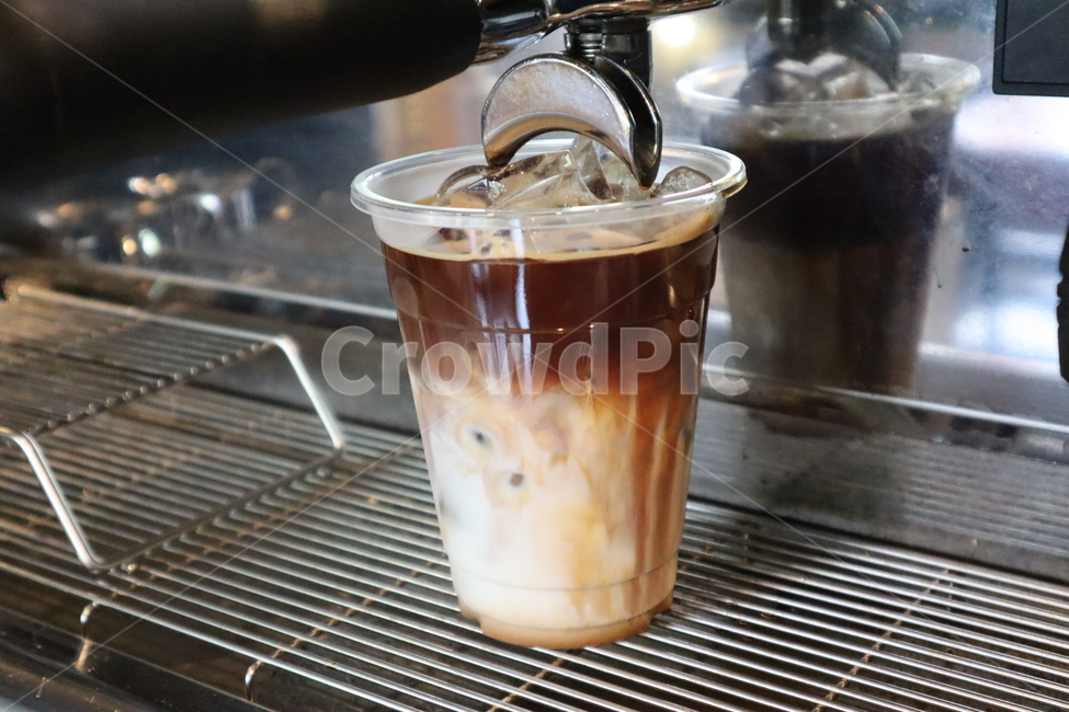 커피,카페라떼,coffee,cafelatte,라떼,드립,드립커피,drink,마실것,우유,우유커피,아이스커피,아이스라떼,아이스커피라떼,ice,icecoffee,cup,컵