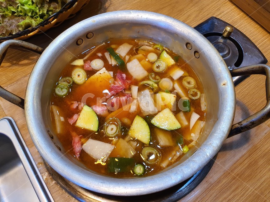 food,음식,요리,dishes,meal,cook,한식,식사,된장찌개,된장찌게,한국음식,돼지고기,돼지고기된장찌개,돼지고기된장찌게,양은냄비,음식,식재료,요리,food,cook,meal,dishes,food reserves,한식,한국음식,한국요리,korean food,korean dishes,korean meal,korean cook