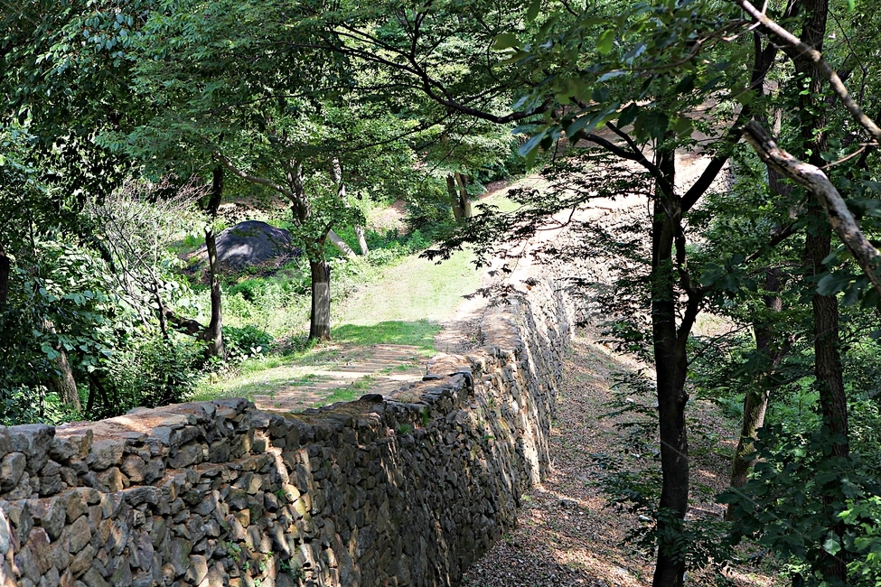전등사,전등사둘레길,성곽,길,돌담,풍경