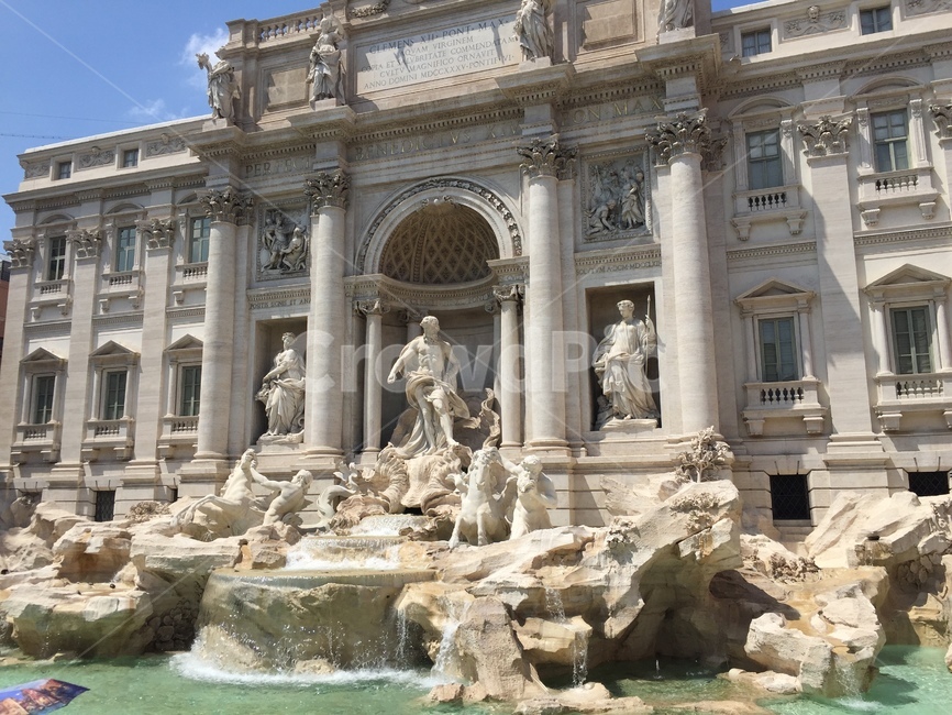 트레비분수,분수,이탈리아,로마,롬,트래비분수,rome,italy,trevifountain,fountain,랜드마크,landmark,tourist attraction,해외,외국,세계,foreign,oversea,world,세계랜드마크,해외랜드마크,외국랜드마크,world landmark,world tourist attraction,조각상,동상,석상,조형물,statue,bronze statue,stone statue,예술,art,건축물,건물외관,exterior,building,structure,architecture,construction,water,물