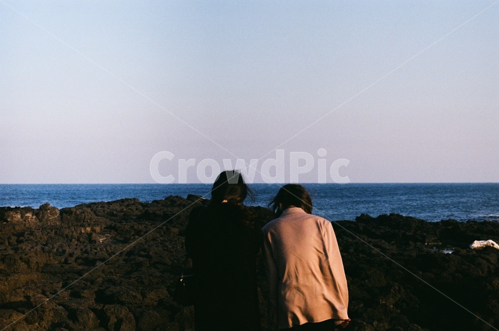 제주도,jeju,겨울,하늘,바다,모델,일반인,제주겨울,겨울제주,사람,인물,인간,human,person,여성,여자,woman,female,lady,친구,우정,friendship,companion,여행,휴가,traveling,vacation,trip,감성,sensible,feeling