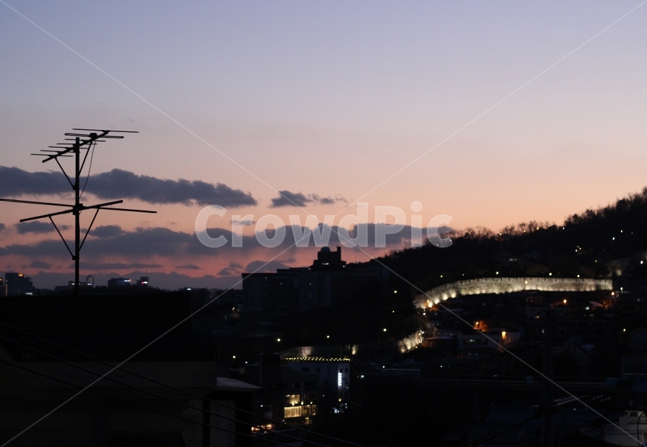 한양도성,성곽길,서울,서울풍경,하늘,노을,선셋,sunset,자연,풍경,야경,해질무렵,sky,landscape,seoul,야경,밤,풍경,nightscape,night,landscape,도시,city,한국도시풍경,한국도시경관,korea cityscape,nature,outdoors,옥외