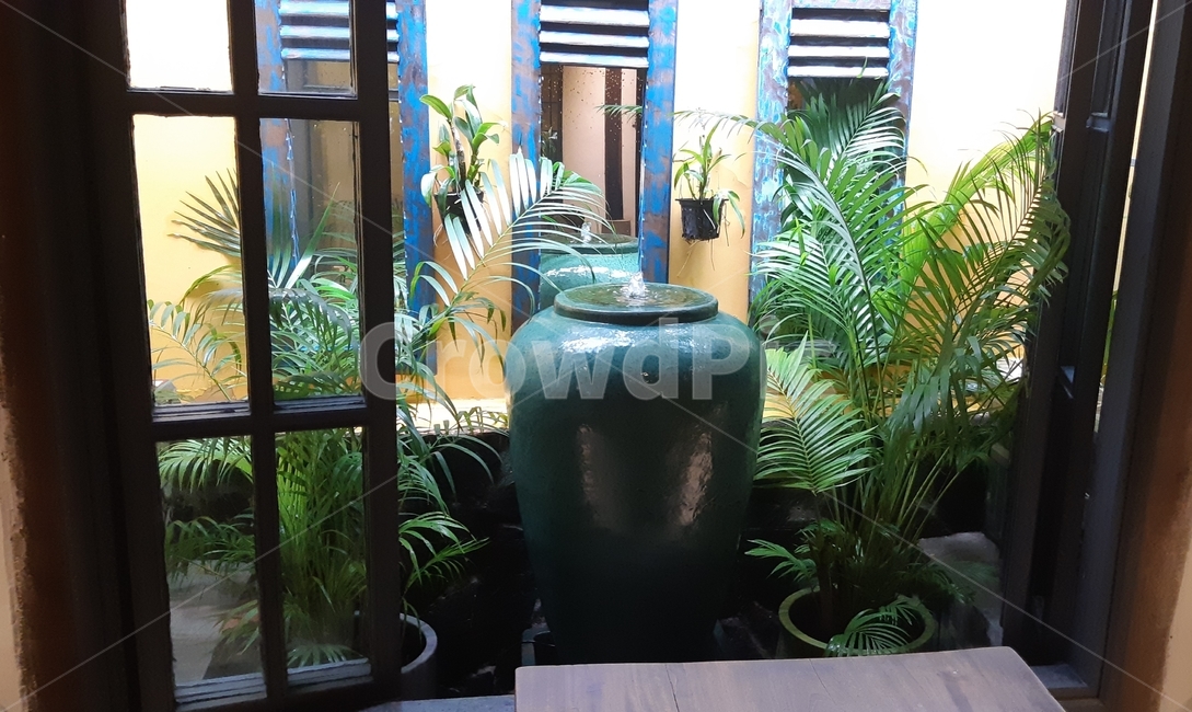 homedecor,cafedecor,vietnamcafe,hochiminhcafedecor,카페정원,창문,까페내부,카페안