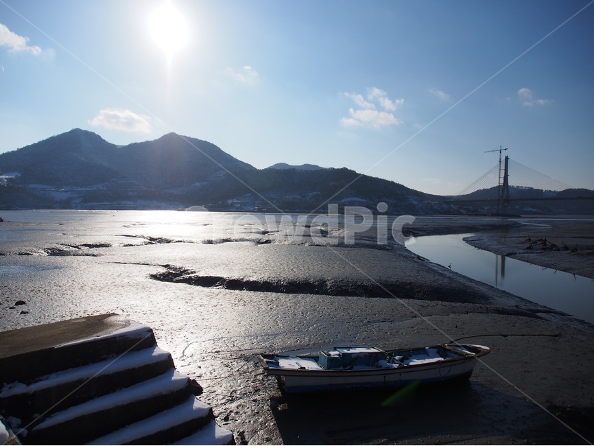 영광,항포구,다리,물길,여유,휴식,감성사진,자연,풍경,nature,landscape,한국자연풍경,한국자연경관,korea nature landscape,vehicle,차량,transportation,교통,watercraft,선박