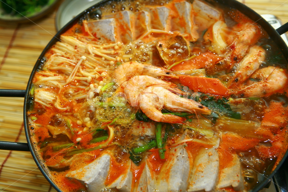 두부전골,전골,음식,두부,요리,건강한,흑두부,새우,버섯,한국음식,음식,식재료,요리,food,cook,meal,dishes,food reserves,한식,한국음식,한국요리,korean food,korean dishes,korean meal,korean cook
