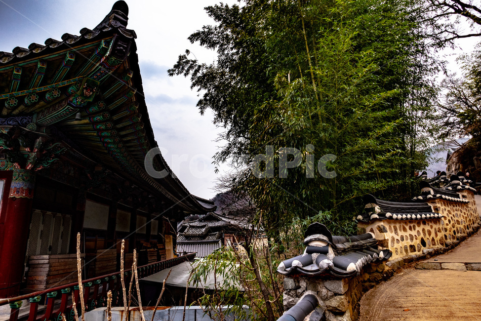 범어사,산사,대나무,처마,기와,한국전통,한국문화,korean traditional,korean culture,건축물,건물외관,exterior,building,structure,architecture,construction