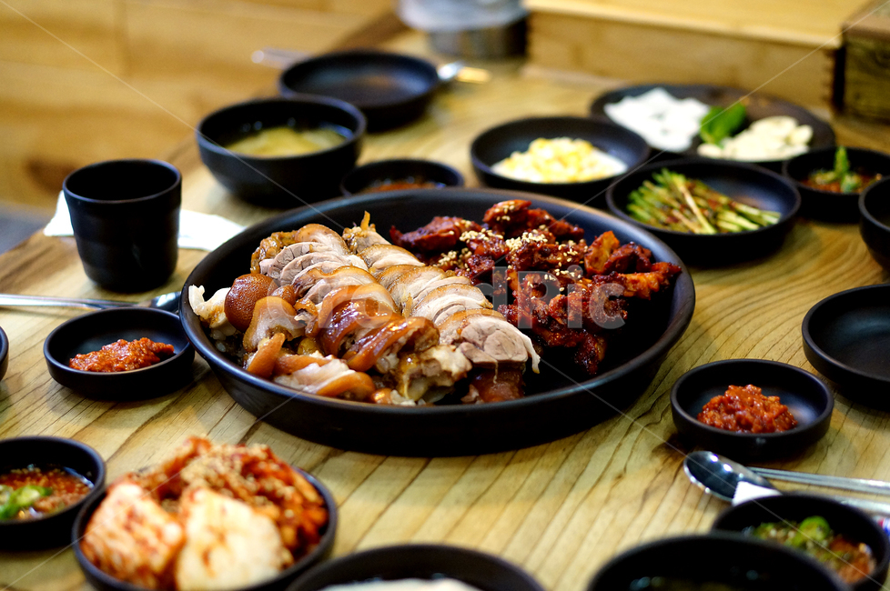 족발,양념족발,반반족발,왕족발,상차림,음식,식사,요리,food,meal,dish,음식,식재료,요리,food,cook,meal,dishes,food reserves