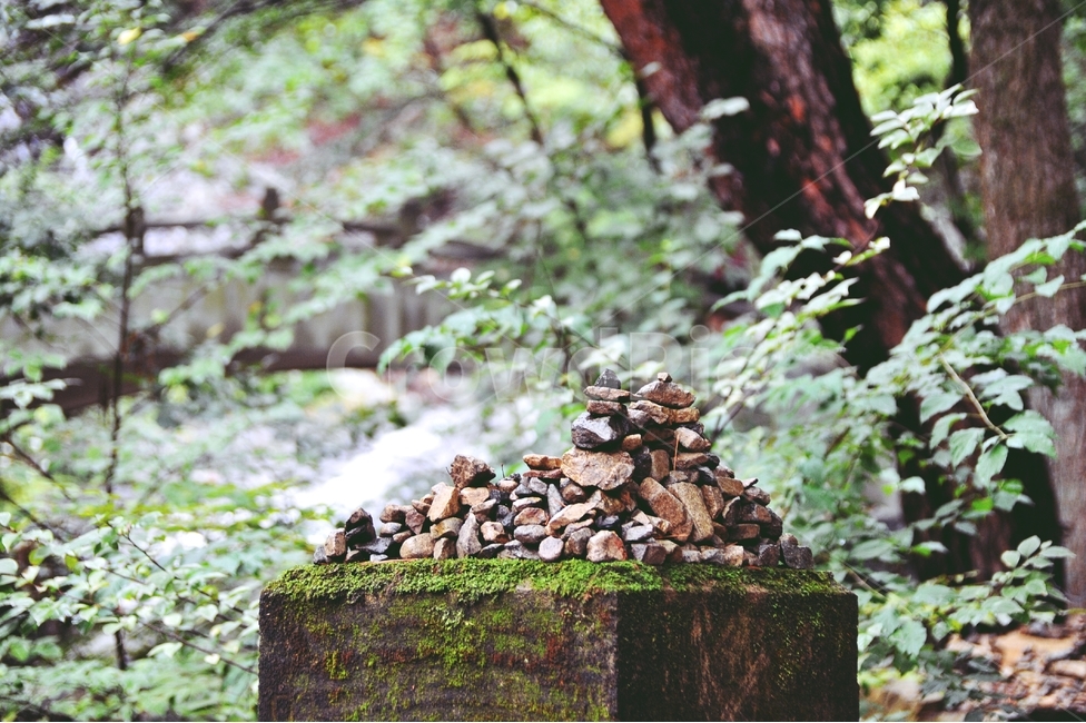 절,산,숲속,등산,돌,돌담,산행,기도,불교,자연,풍경,nature,landscape,한국전통,한국문화,korean traditional,korean culture,종교,신앙,religion,belief,faith,감성,sensible,feeling