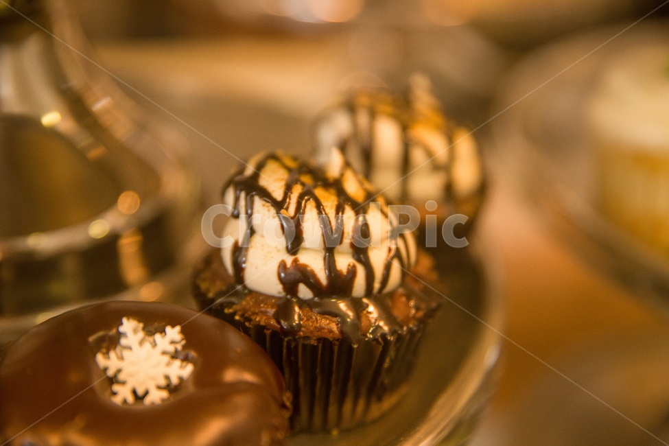brown,cake,celebration,chocolate,cream,cupcake,delicious,dessert,food,gourmet,pastry,snack,sugar,sweet,tasty,white,음식,디저트,크림,케이크,컵케이크,과자,간식,머핀,치즈,초콜릿,디저트,간식,후식,dessert,snack