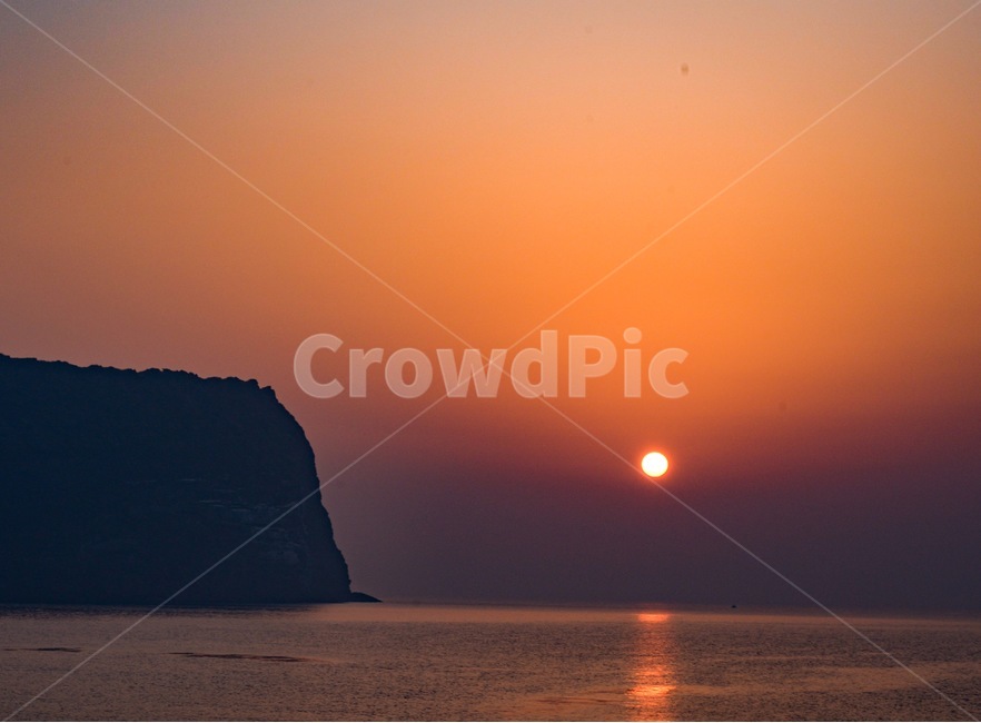 일출,노을,바다,제주도,성산일출봉,일몰,감성사진,태양,해,해변,주황하늘,자연,풍경,nature,landscape,한국자연풍경,한국자연경관,korea nature landscape,제주도,jeju,jeju island,outdoors,옥외,sunlight,햇빛,dawn,새벽,red sky,붉은 하늘,dusk,황혼,sunset,sky,하늘