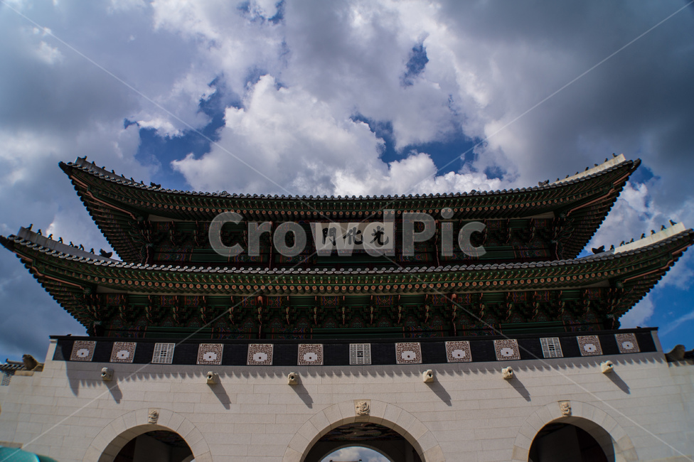 경복궁,궁,고궁,궁궐,전통,성,palace,건물,건축물,architecture,building,한국전통,한국문화,tradittional,koreanculture,koreantradittional,문화재,한국전통,한국문화,korean traditional,korean culture,랜드마크,landmark,tourist attraction,한국랜드마크,한국관광지,한국명소,korea landmark,korea tourist attraction,건축물,건물외관,exterior,building,structure,architecture,construction