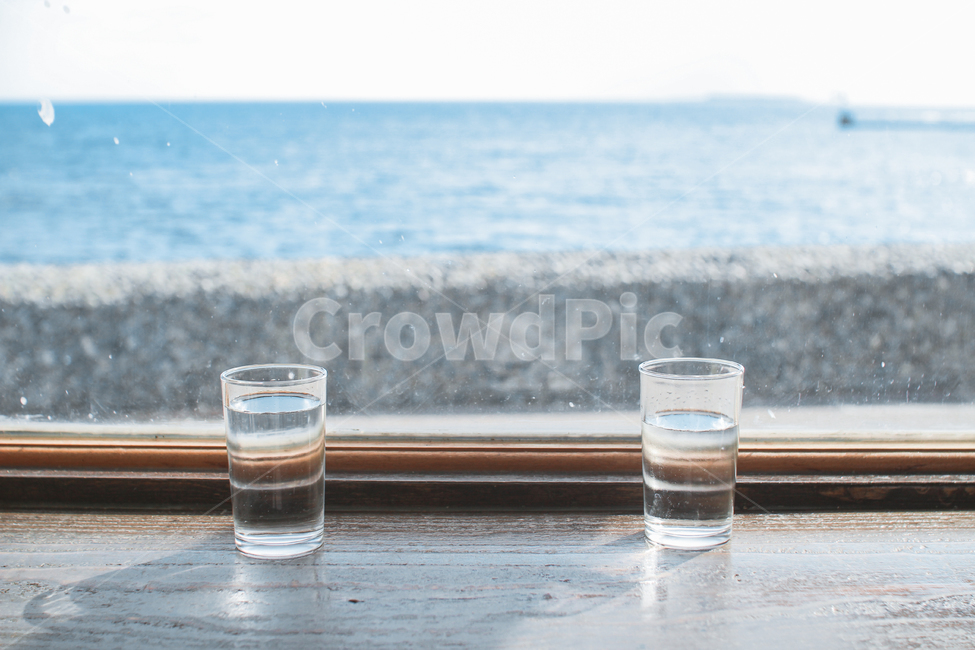 물,물컵,water,유리컵,컵,바다뷰,풍경,음료수,drink,beverage,감성,sensible,feeling,휴식,힐링,rest,relaxation,healing