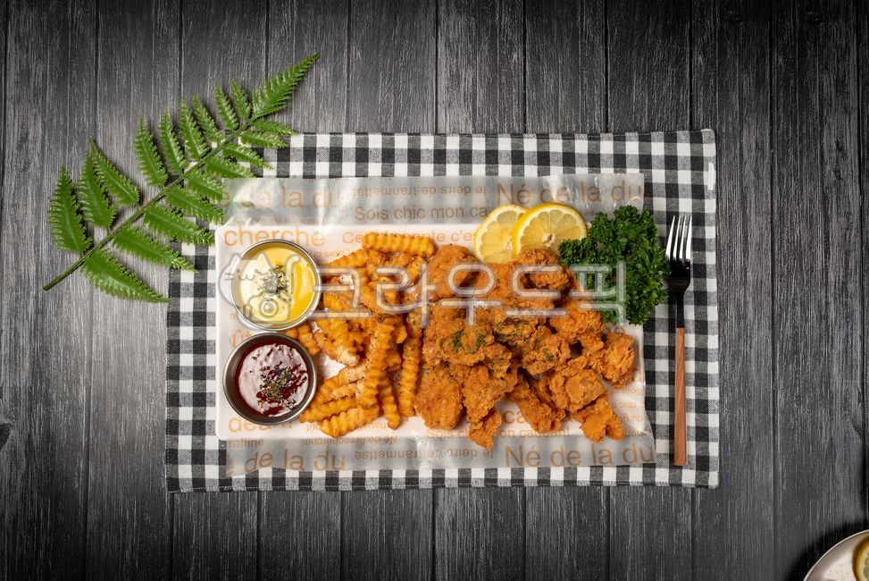 Beer snacks,chicken,snack,fried food,fried chicken