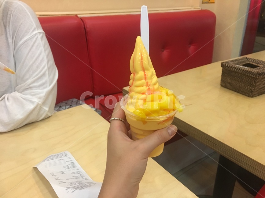 망고아이스크림,아이스크림,소프트아이스크림,망고,보라카이,필리핀,디저트,여름,여름음식