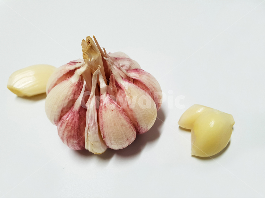 마늘,향료,유기농,건강,채식주의,맛,양념,영양,매운,뿌리,야채,음식,식재료,요리,food,cook,meal,dishes,food reserves,채소,야채,vegetables,누끼,remove background