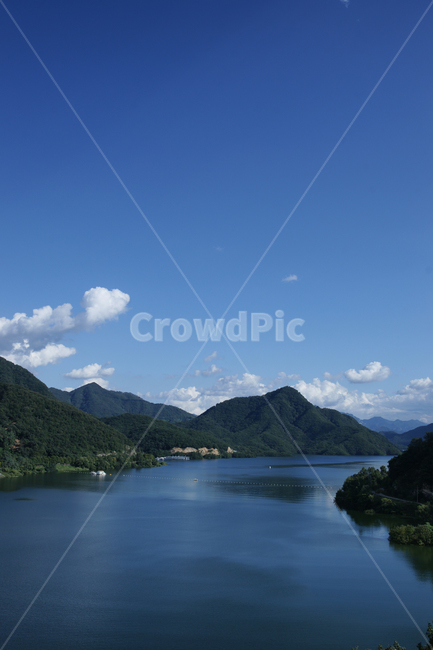 land,땅,outdoors,옥외,nature,물,water,해안선,shoreline,자연,ocean,대양,바다,연안,coast,충북,충주,충주호,호수,저수지,인공호수,하늘,구름,맑은날,여름,자연,풍경,nature,landscape,sea,promontory,곶