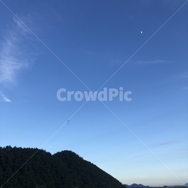 하늘,달,여름,산,청량,상쾌,푸른색