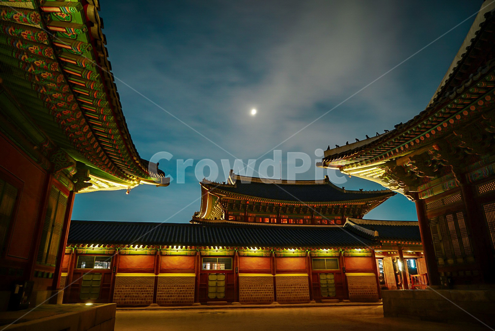 야경,경복궁,경복궁야간개장,경복궁야경,고궁,서울야경,야경,밤,풍경,nightscape,night,landscape,한국전통,한국문화,korean traditional,korean culture,랜드마크,landmark,tourist attraction,한국랜드마크,한국관광지,한국명소,korea landmark,korea tourist attraction,건축물,건물외관,exterior,building,structure,architecture,construction,pagoda,탑,건물,shrine,신사,worship,예배