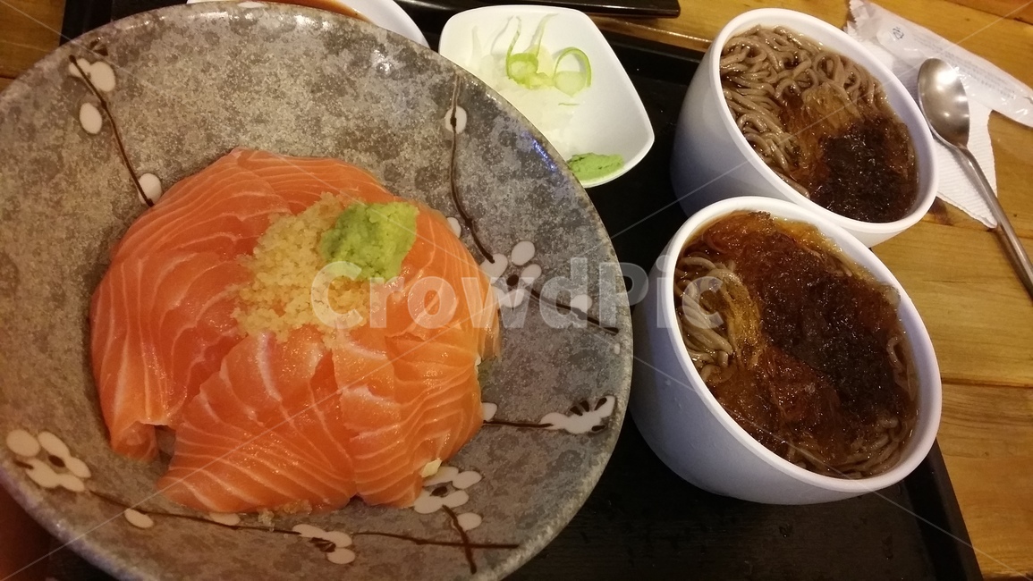 모밀국수,회덮밥,연어덮밥,냉모밀,일식,여름