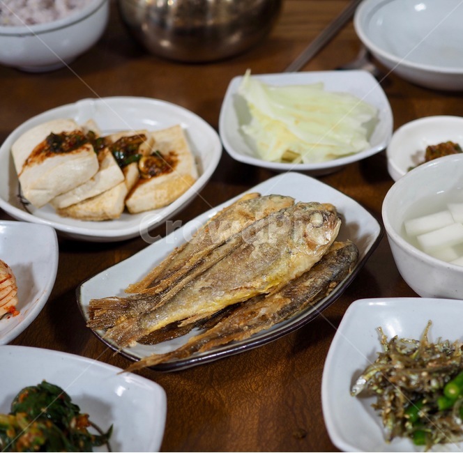 생선구이,조기,생선,반찬,한국음식,배경,웰빙,구이,해산물,grilledfish,early,fish,sidedish,koreanfood,background,wellbeing,grill,seafood,음식,식재료,요리,food,cook,meal,dishes,food reserves,한식,한국음식,한국요리,korean food,korean dishes,korean meal,korean cook
