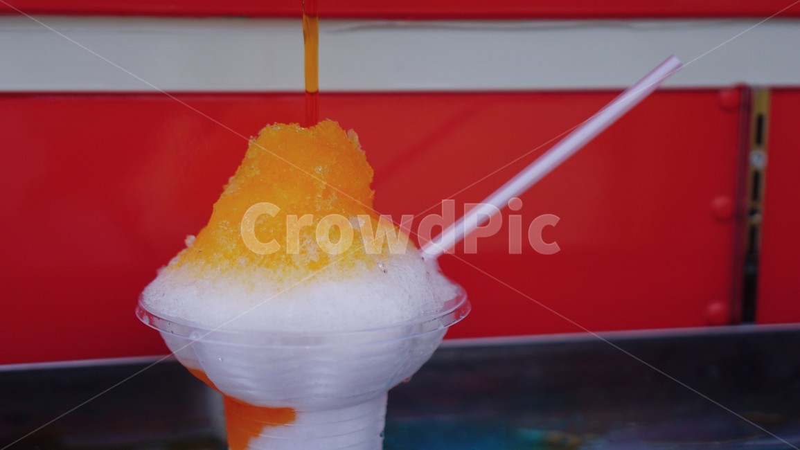 여름,빙수,얼음빙수,얼음,주황색,주황,오렌지,시원함,아이스,ice,시럽,shavedice,syrup,iceflakes,orange,summer,cool,여름,계절,summer,season,음식,식재료,요리,food,cook,meal,dishes,food reserves,디저트,간식,후식,dessert,snack,confectionery,과자,sweets