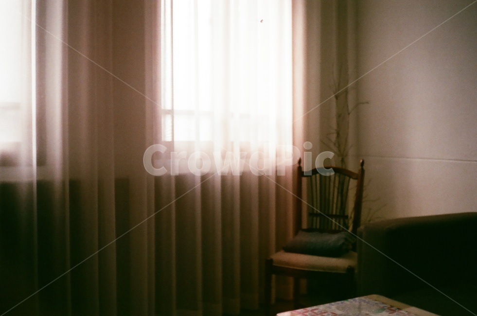 homedecor,가구,카페,분위기,의자,빛,공허함,감성,인테리어,실내디자인,interior design