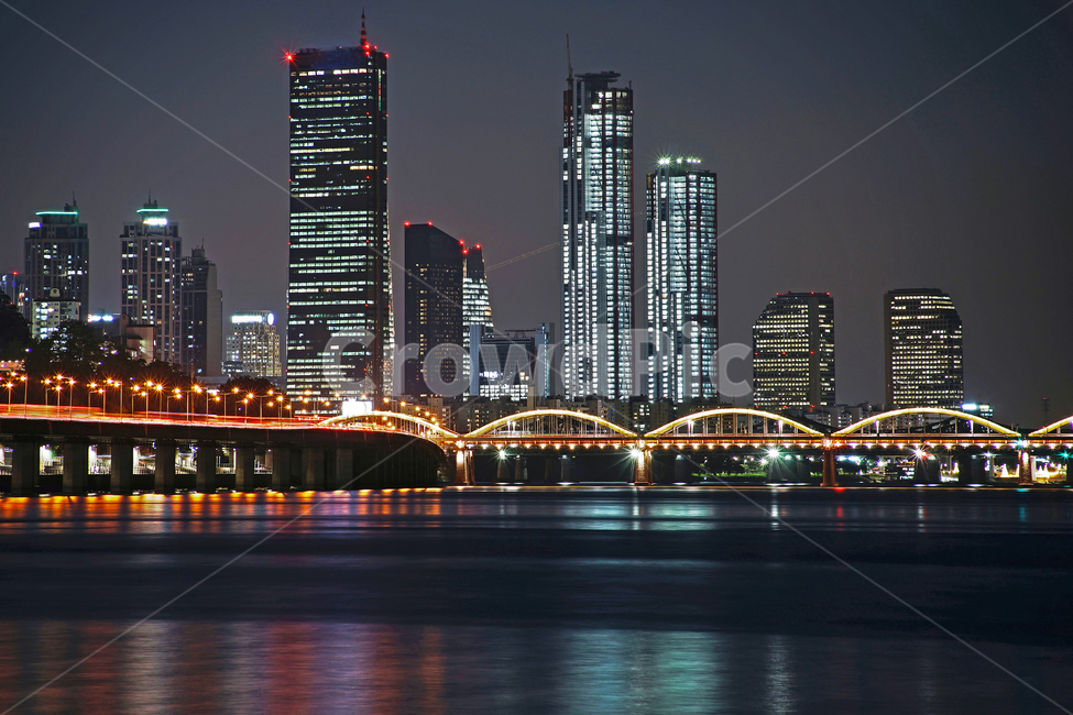 한강,야경,조명,반영,올림픽대로,마천루,건물,여의도,한강대교,야경,밤,풍경,nightscape,night,landscape,한국도시풍경,한국도시경관,korea cityscape,town,도시,city,시티,building,urban,어반,downtown,도심