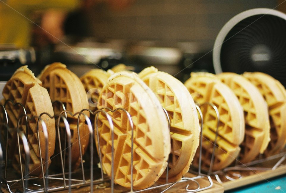 와플,길거리음식,간식,테이크아웃,카페,필름사진,필름카메라,감성,음식,식재료,요리,food,cook,meal,dishes,food reserves,디저트,간식,후식,dessert,snack