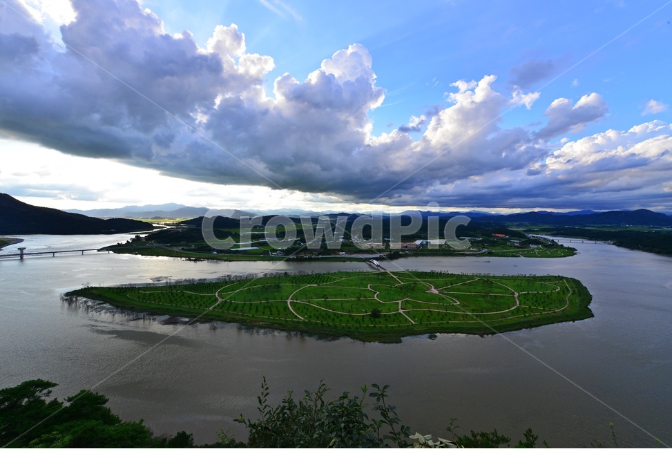 weather,날씨,field,들,outdoors,옥외,nature,자연,landscape,경치,scenery,풍경,water,물,경북,상주,경천섬,경천섬물돌이,물돌이,구름,하늘,여름,계절,자연,풍경,nature,landscape
