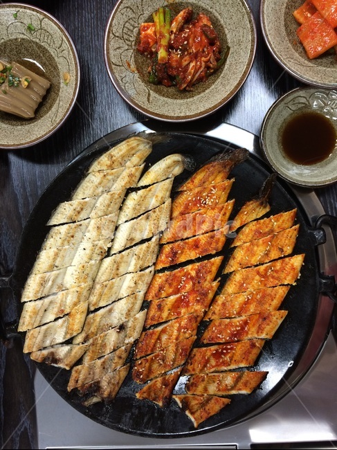 장어한정식,장어요리,구운장어,양념장어,양념,식사