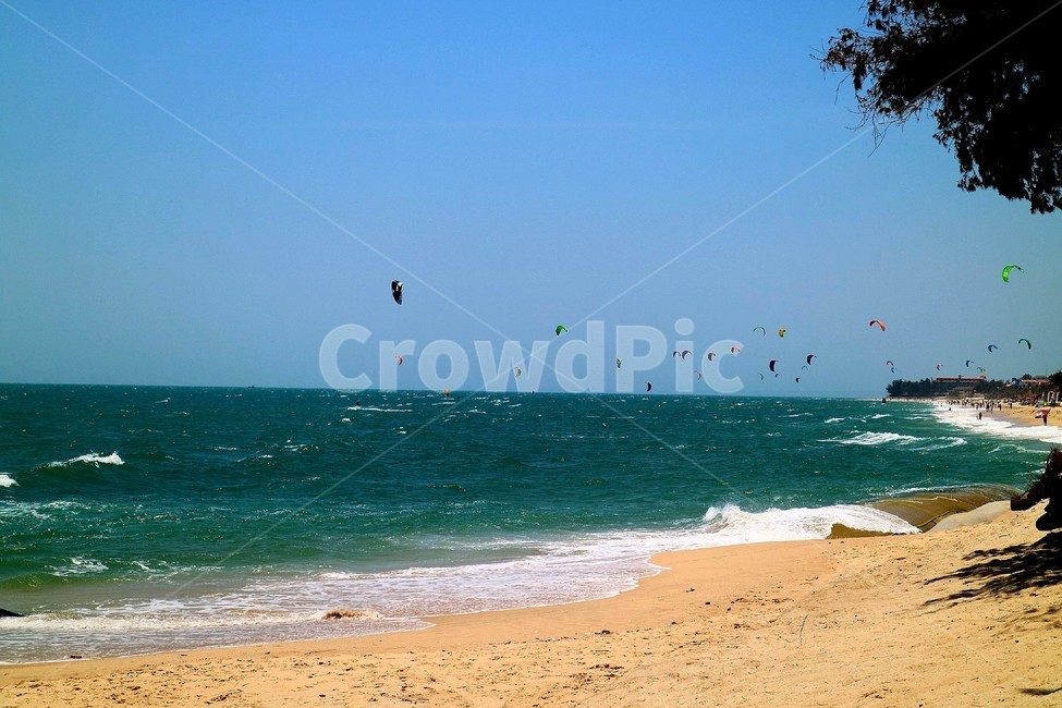 윈드서핑,바다,여름,서핑,해변,무이네,베트남,windsurfing,beach,여름,계절,summer,season,자연,풍경,nature,landscape,해변,바다,beach,sea,해외,외국,세계,foreign,oversea,world,세계자연풍경,해외자연풍경,외국자연풍경,world nature landscape,사람들,대중,군중,other people,crowd,여행,휴가,traveling,vacation,trip,스포츠,레저,운동,sports,leisure,exercise,adventure,모험,outdoors,옥외,water,물,ocean,대양,leisure activities,레저 활동