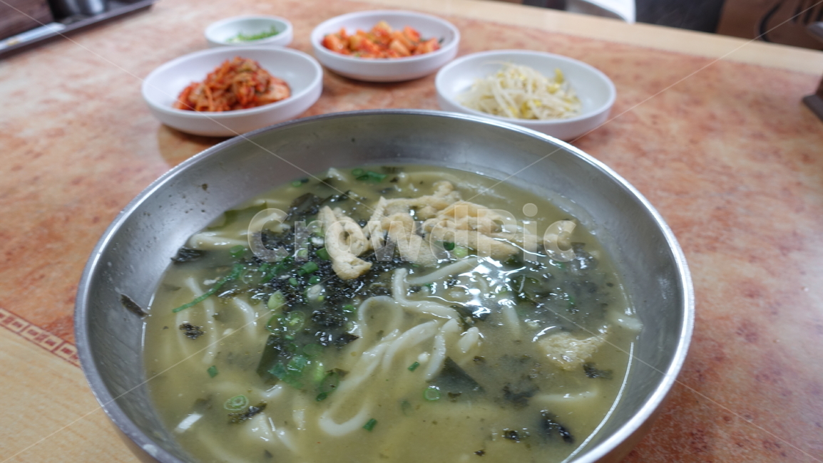 해산물,음식,food,dish,meal,보말,보말칼국수,칼국수,국수,noodle